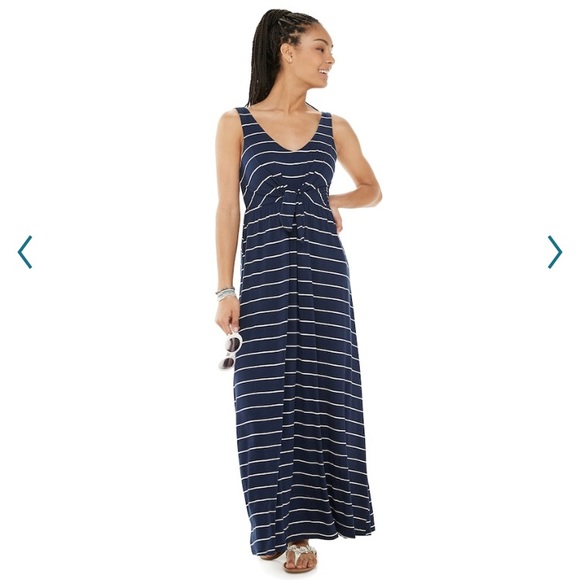 SO Dresses & Skirts - Knotted Front Maxi Dress